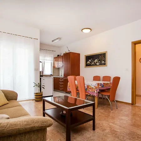 Apartment Beba *